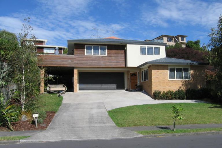 Photo of property in 11 Emlyn Place, Torbay, Auckland, 0630