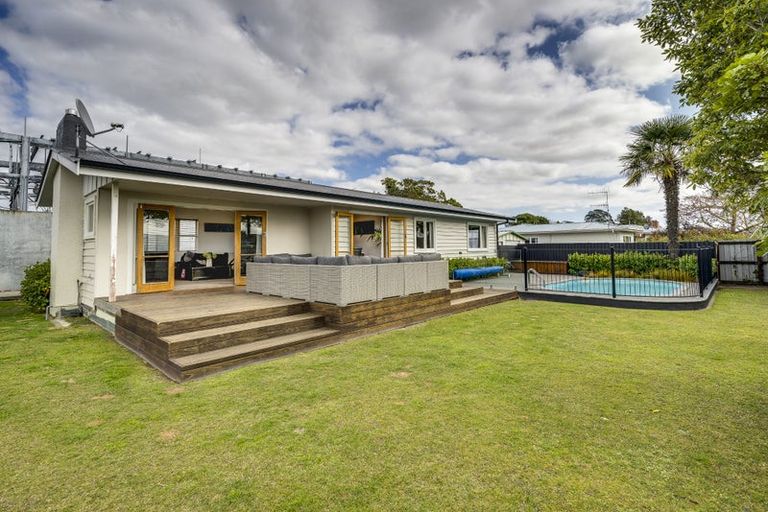 Photo of property in 2 Veronica Avenue, Marewa, Napier, 4110