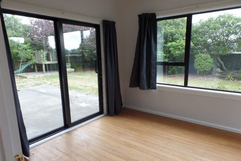 Photo of property in 371 Yaldhurst Road, Russley, Christchurch, 8042