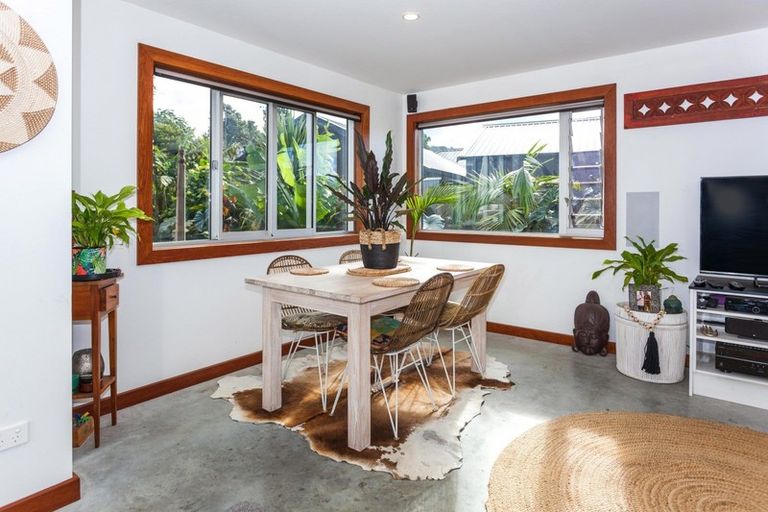 Photo of property in 1 Summer Lane, Tairua, 3508