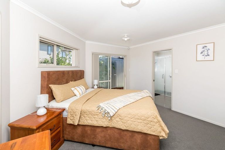 Photo of property in 4 Chadwick Place, Rototuna North, Hamilton, 3210