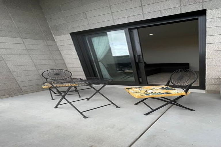 Photo of property in 3/1 Coral Tree Avenue, Wiri, Auckland, 2104