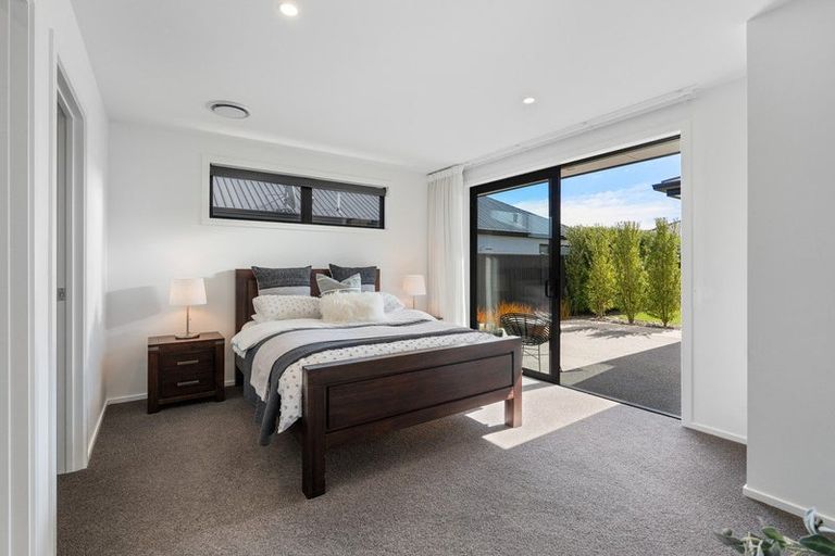 Photo of property in 211 Wingatui Road, Mosgiel, 9024