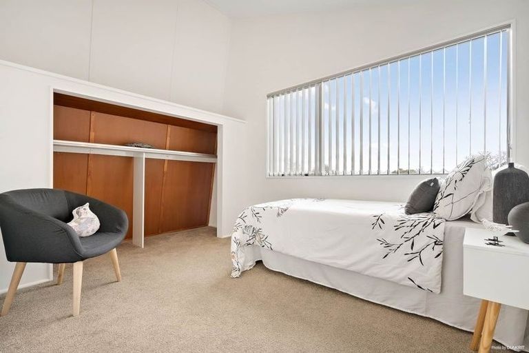 Photo of property in 42a Waimai Avenue, Weymouth, Auckland, 2103