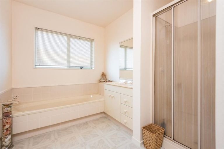 Photo of property in 437a Oceanbeach Road, Mount Maunganui, 3116