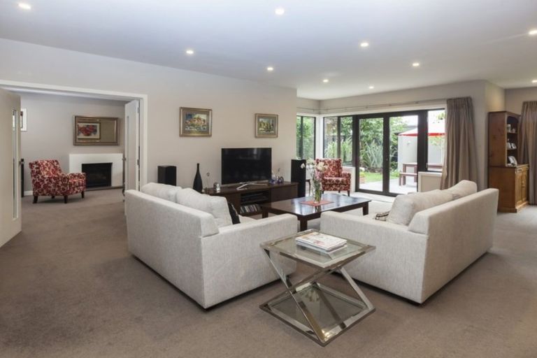 Photo of property in 19a Clyde Road, Upper Riccarton, Christchurch, 8041