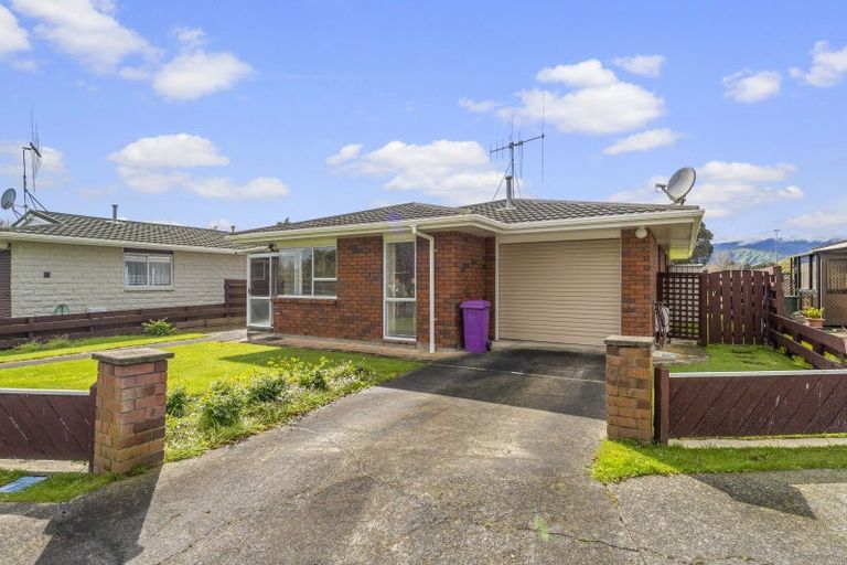 Photo of property in 8b Alexander Place, Otaki, 5512