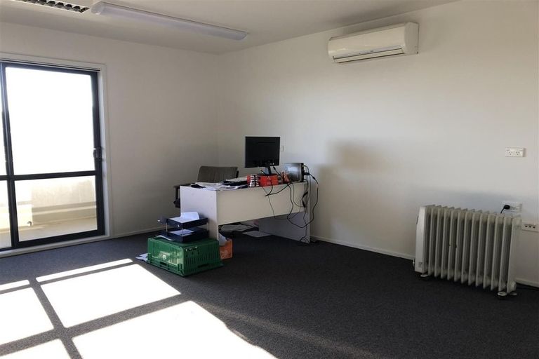 Photo of property in 2 Hewlett Road, Karoro, Greymouth, 7805