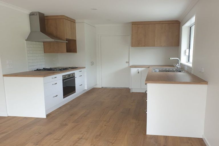 Photo of property in 1363 State Highway 16, Waimauku, 0883