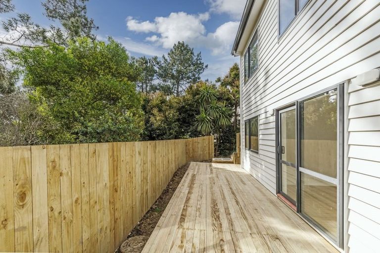 Photo of property in 16a Dalmeny Close, Murrays Bay, Auckland, 0630
