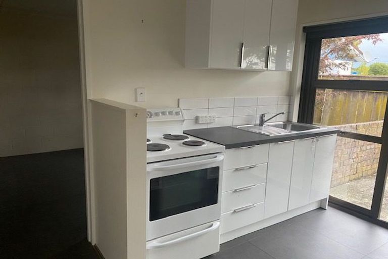 Photo of property in 93 Tremaine Avenue, Westbrook, Palmerston North, 4412