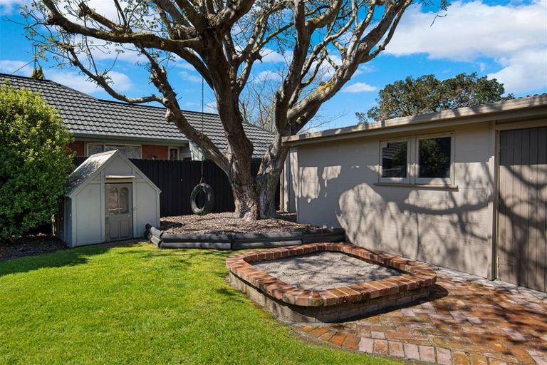 Photo of property in 3 Bushby Place, Bryndwr, Christchurch, 8053