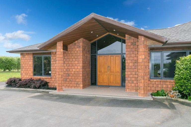 Photo of property in 28 Osborne Road, Horsham Downs, Hamilton, 3281