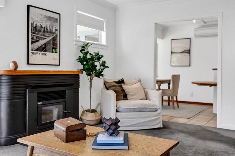 Photo of property in 21a Bracken Street, New Plymouth, 4310