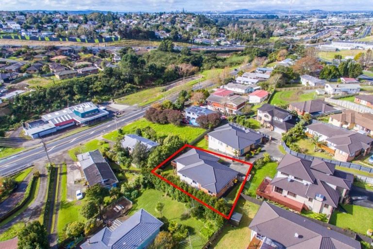 Photo of property in 13 Cartmel Avenue, Massey, Auckland, 0614