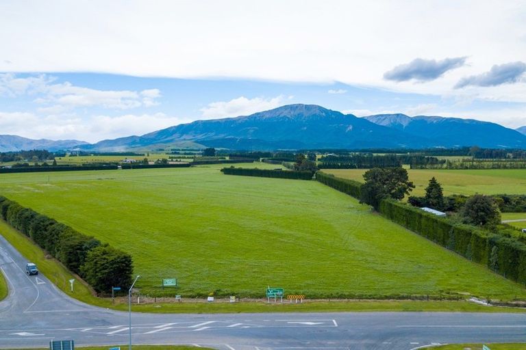 Photo of property in 8 Ashburton Gorge Road, Mount Somers, 7771