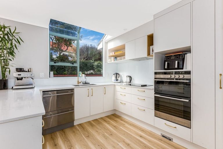 Photo of property in 10 Portage Place, Whitby, Porirua, 5024