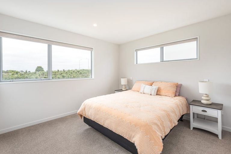 Photo of property in 9 Kakapo Lane, Redwood, Christchurch, 8051