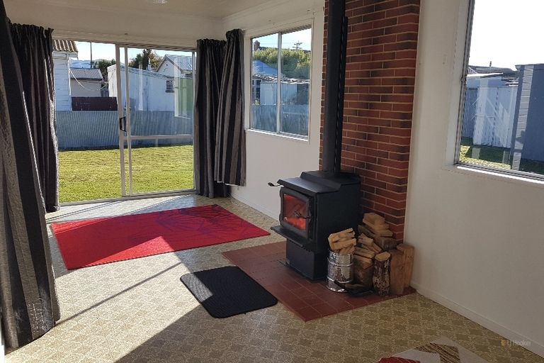 Photo of property in 58 Wilkin Street, Waimate, 7924
