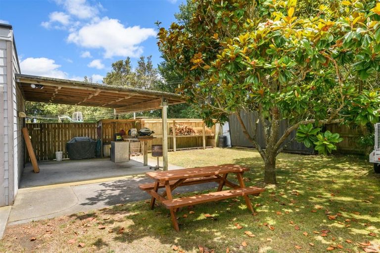 Photo of property in 512a Parewanui Road, Bulls, 4894