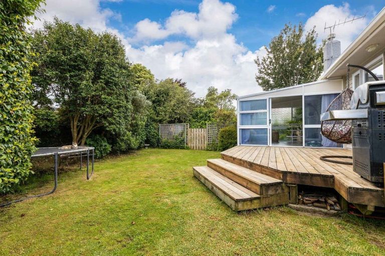 Photo of property in 10 Wallath Road, Westown, New Plymouth, 4310