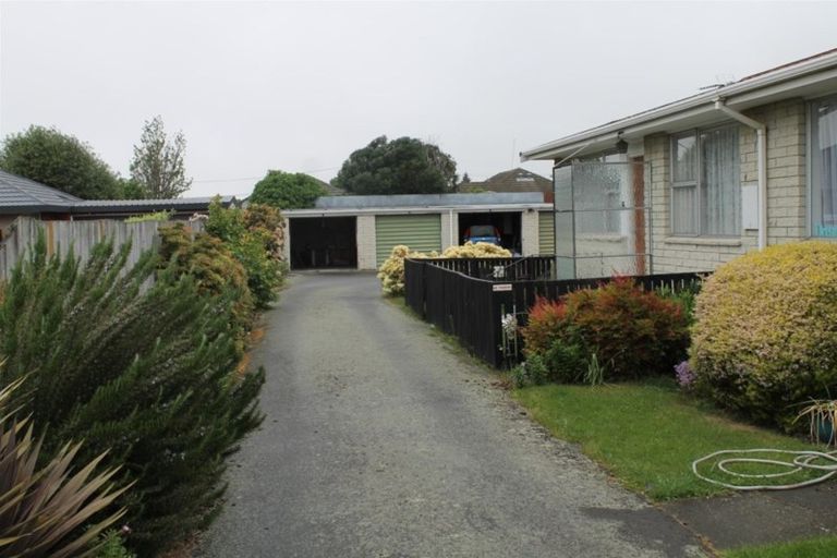Photo of property in 2/109 Middlepark Road, Sockburn, Christchurch, 8042
