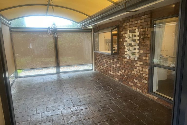 Photo of property in 2 Courtvale Place, Flat Bush, Auckland, 2019