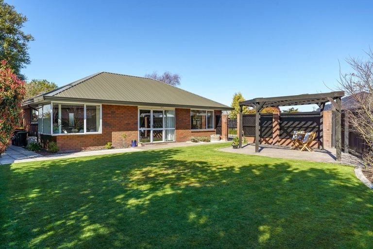 Photo of property in 6 Saint Pauls Place, Burwood, Christchurch, 8083