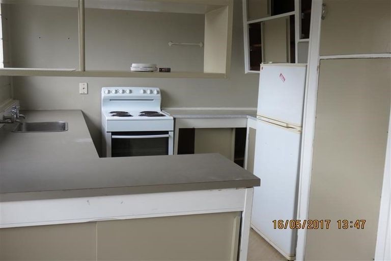 Photo of property in 303 Great North Road, Henderson, Auckland, 0612