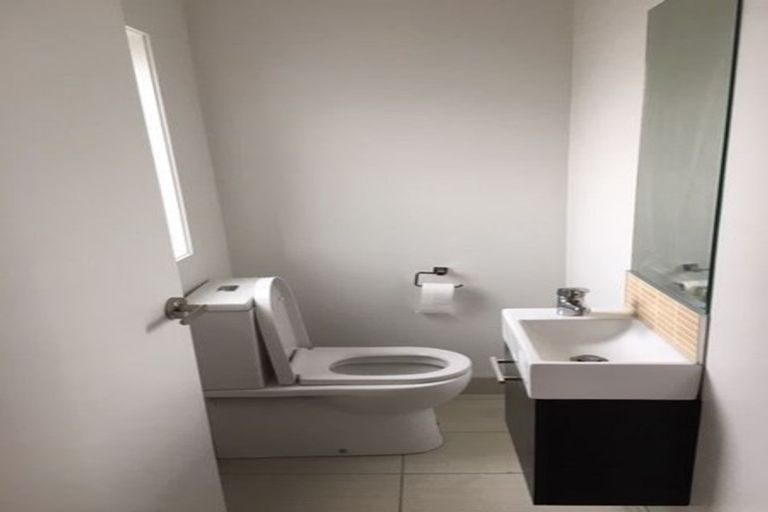 Photo of property in 2/1 June Place, Hamilton East, Hamilton, 3216