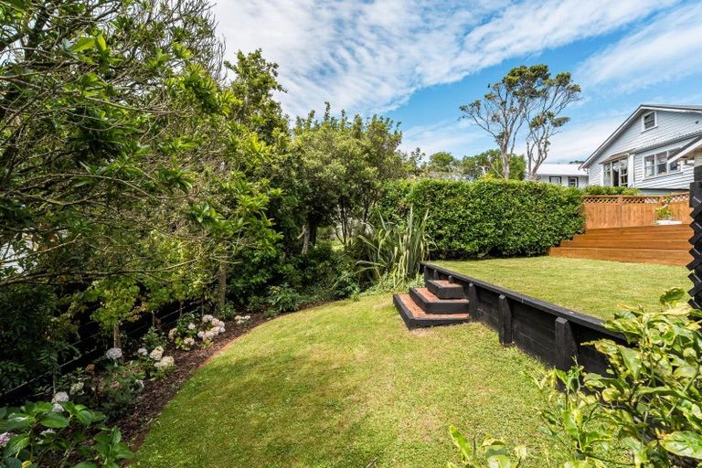 Photo of property in 15 Helston Road, Johnsonville, Wellington, 6037