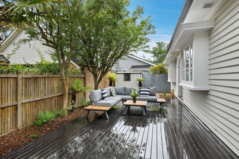 Photo of property in 2b Bradshaw Terrace, Riccarton, Christchurch, 8011
