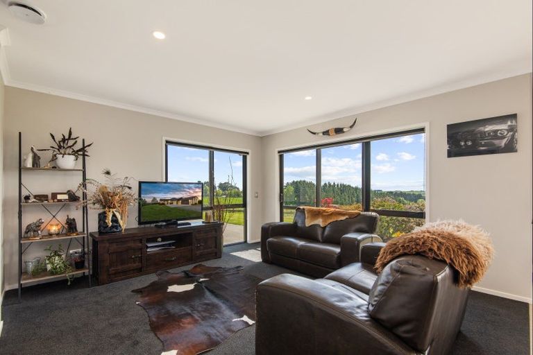 Photo of property in 268 Halcombe Road, Feilding, 4775