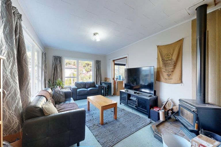 Photo of property in 128 Awarua Street, Ngaio, Wellington, 6035