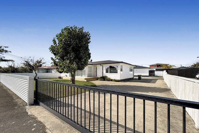 Photo of property in 7 English Street, St Andrews, Hamilton, 3200