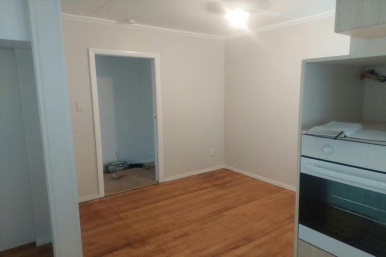 Photo of property in 18 Puriri Street, Hawera, 4610