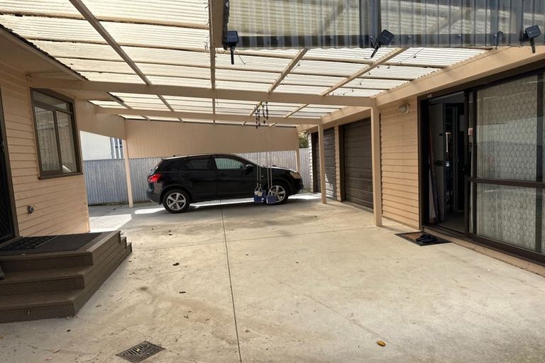 Photo of property in 18 Park Road, West End, Palmerston North, 4412