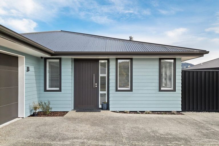 Photo of property in 50 Severn Street, Green Island, Dunedin, 9018