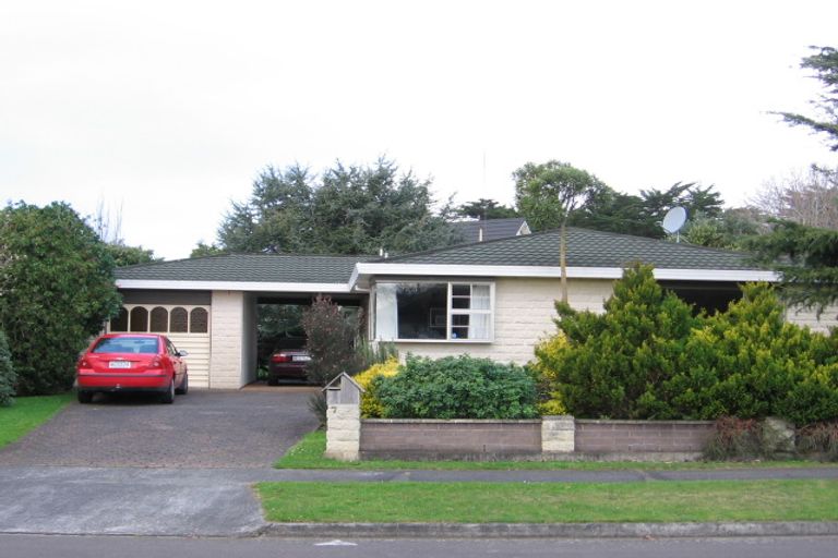 Photo of property in 7 Hind Place, Hokowhitu, Palmerston North, 4410