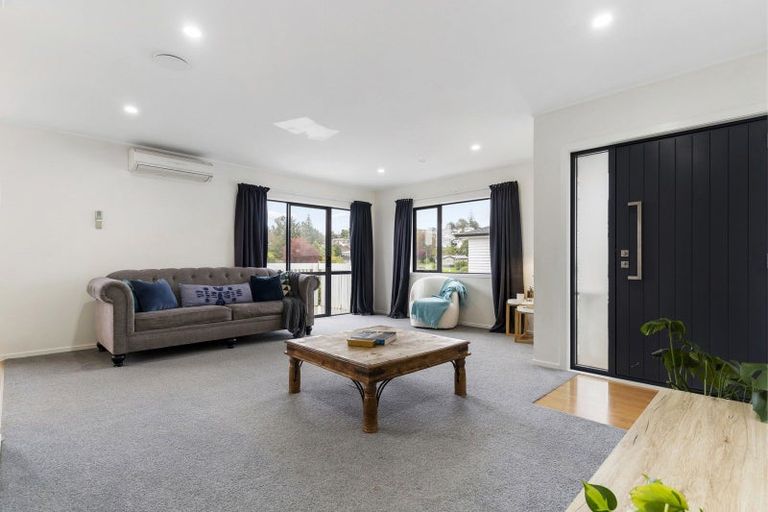 Photo of property in 39 Garton Drive, Massey, Auckland, 0614