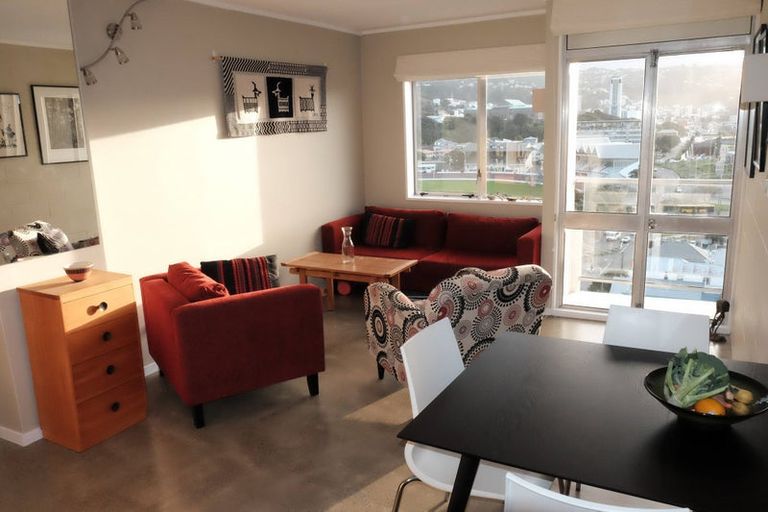 Photo of property in Melksham Towers, 901/131 Brougham Street, Mount Victoria, Wellington, 6011