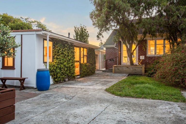 Photo of property in 27 Hayward Terrace, Waiwhetu, Lower Hutt, 5010