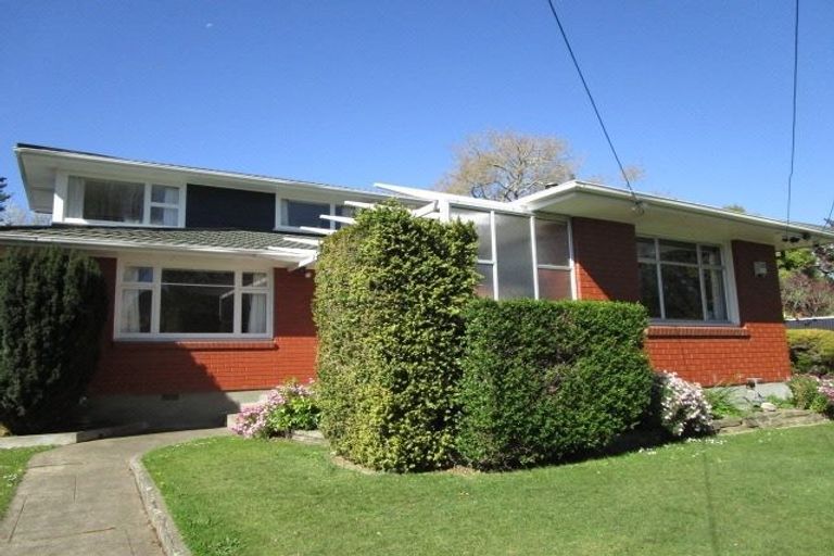 Photo of property in 100 Palatine Terrace, Saint Martins, Christchurch, 8022