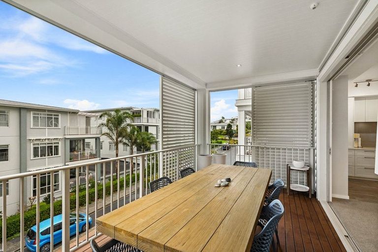 Photo of property in 91 Panorama Heights, Orewa, 0931