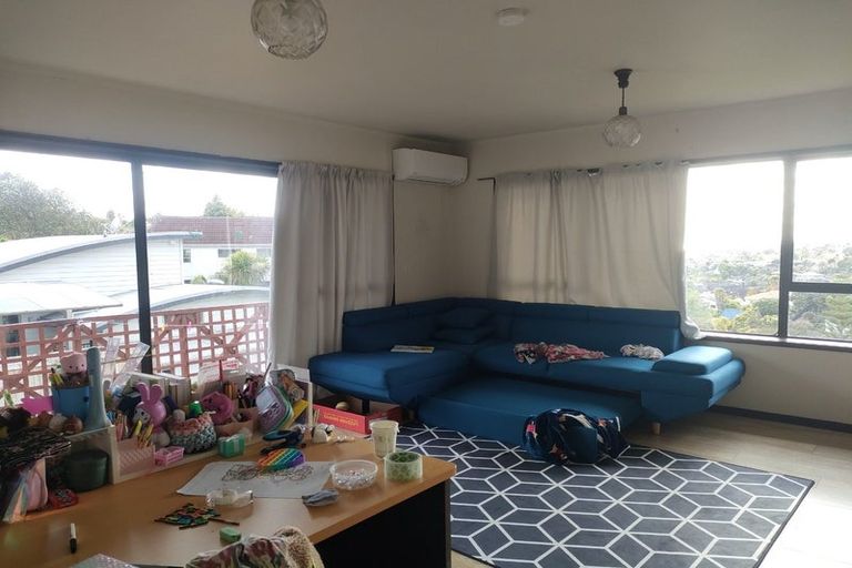 Photo of property in 2/108 Arran Road, Browns Bay, Auckland, 0630