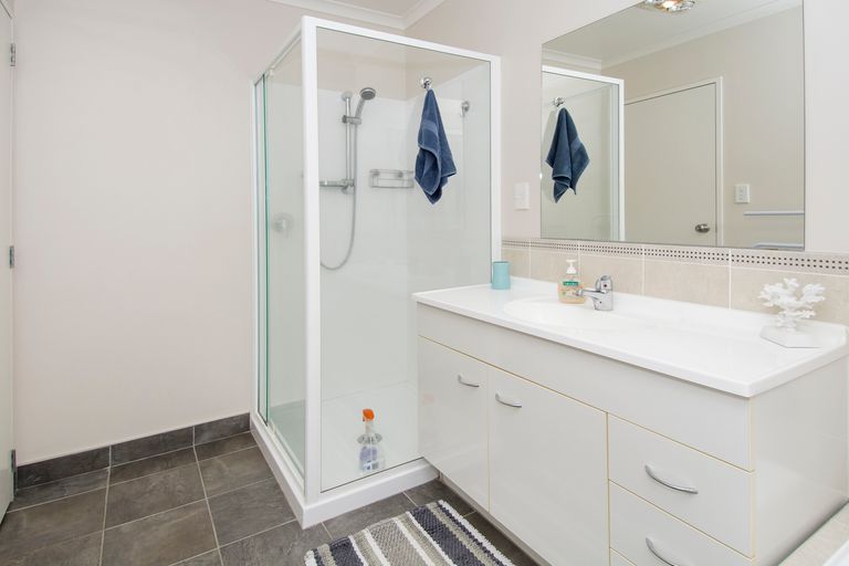 Photo of property in 39 Danny Place, Pyes Pa, Tauranga, 3112