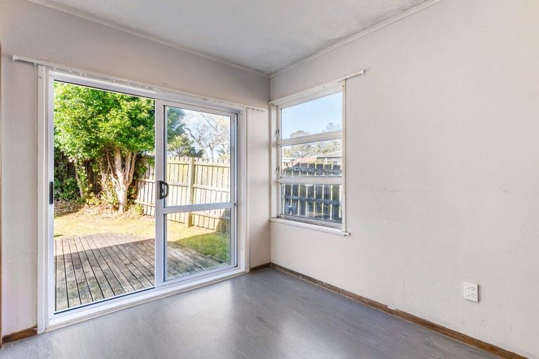 Photo of property in 21 Hobart Crescent, Wattle Downs, Auckland, 2103