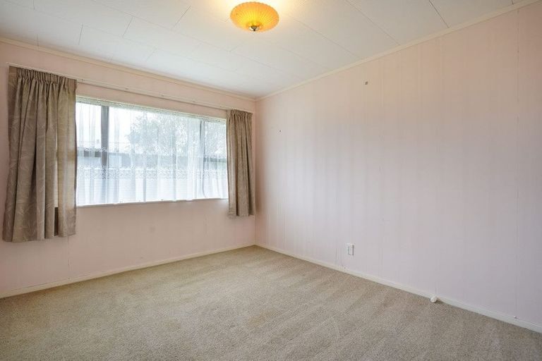 Photo of property in 124 Amberley Avenue, Highbury, Palmerston North, 4412