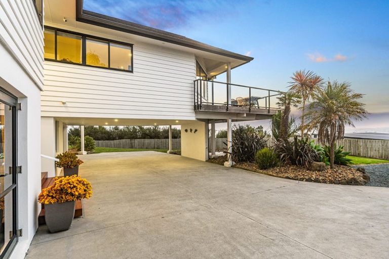 Photo of property in 5 Ti Tree Lane, Stanmore Bay, Whangaparaoa, 0932