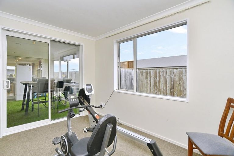 Photo of property in 26 Solander Road, Pegasus, 7612